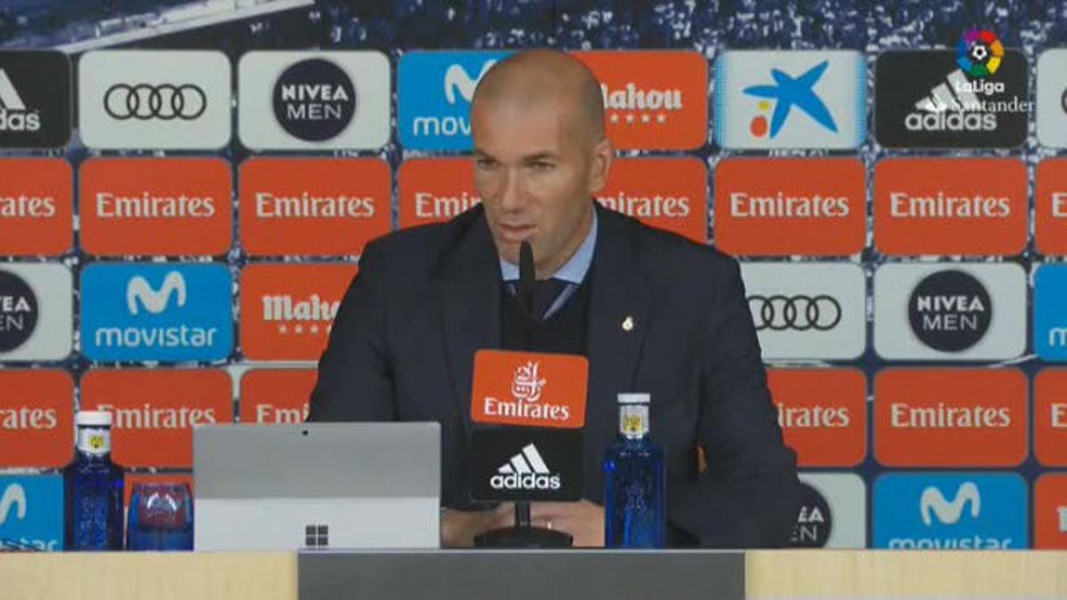 Zidane habló de la suplencia de Isco