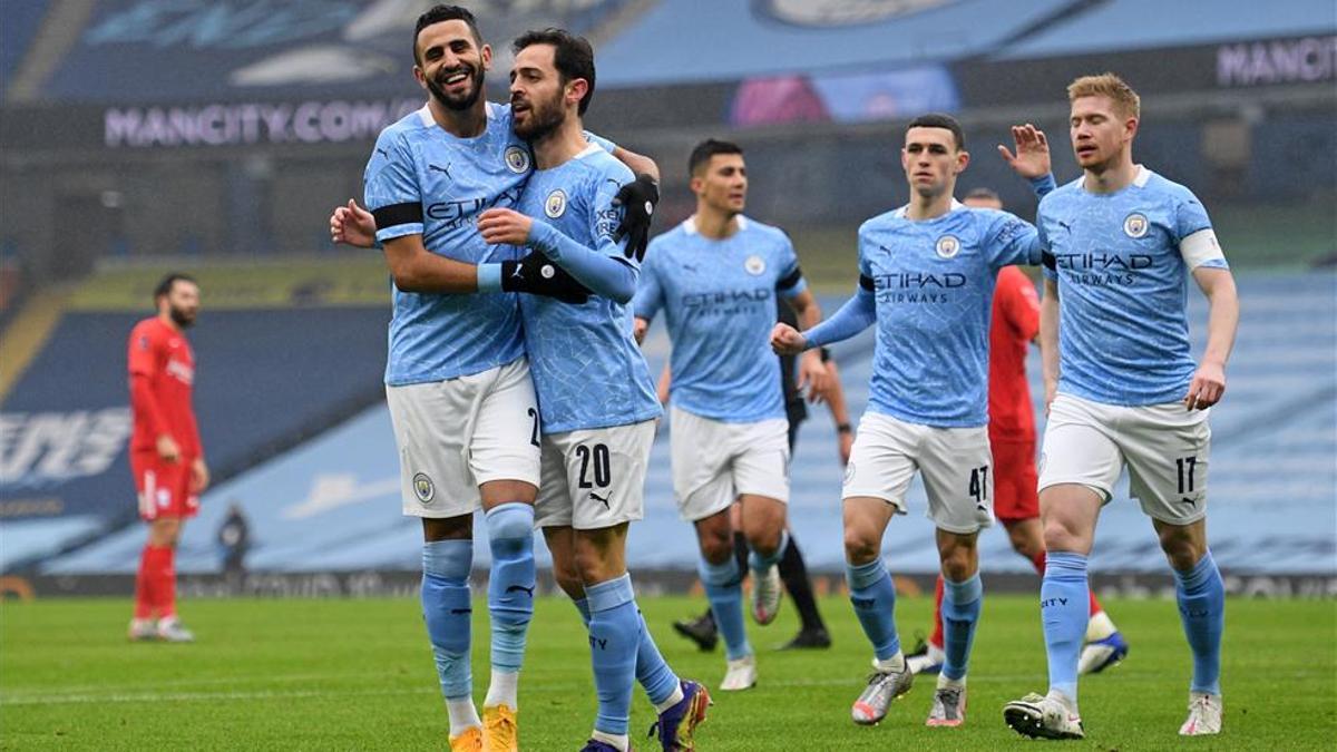 El City celebra uno de los goles en la FA Cup