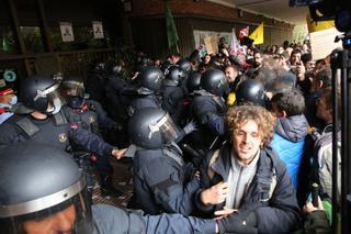 Los profesores piden la mediación de Aragonès tras una manifestación "histórica"