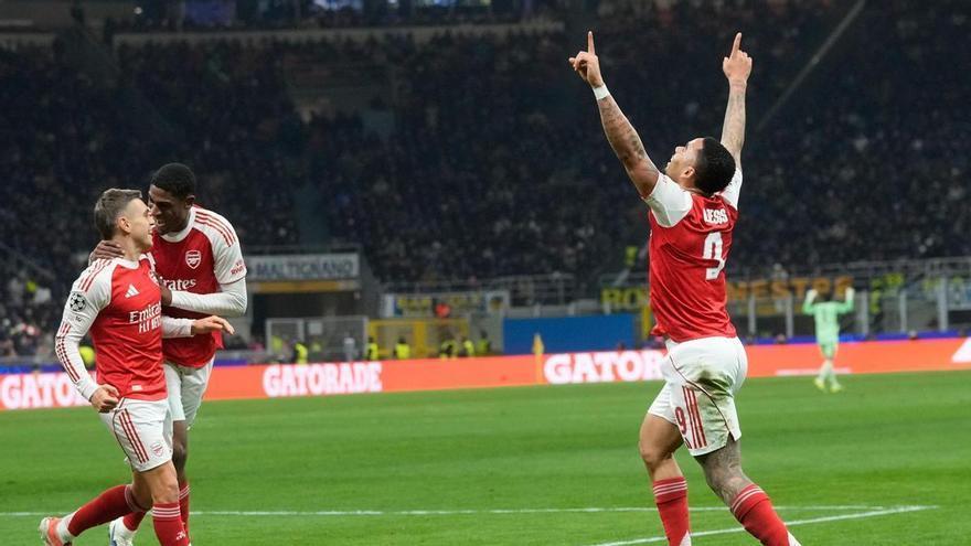 Gabriel Jesús y su doblete llevan al Arsenal hacia la victoria