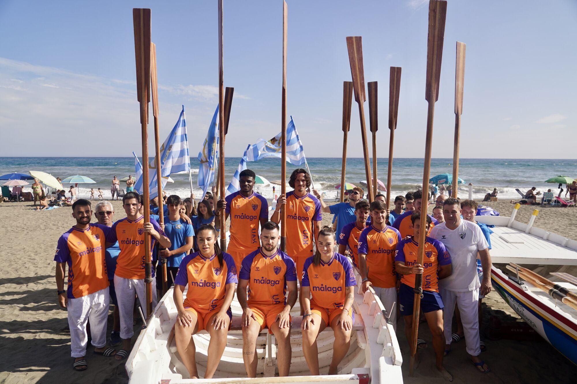 El Málaga CF presenta en el Rincón su tercera equipación