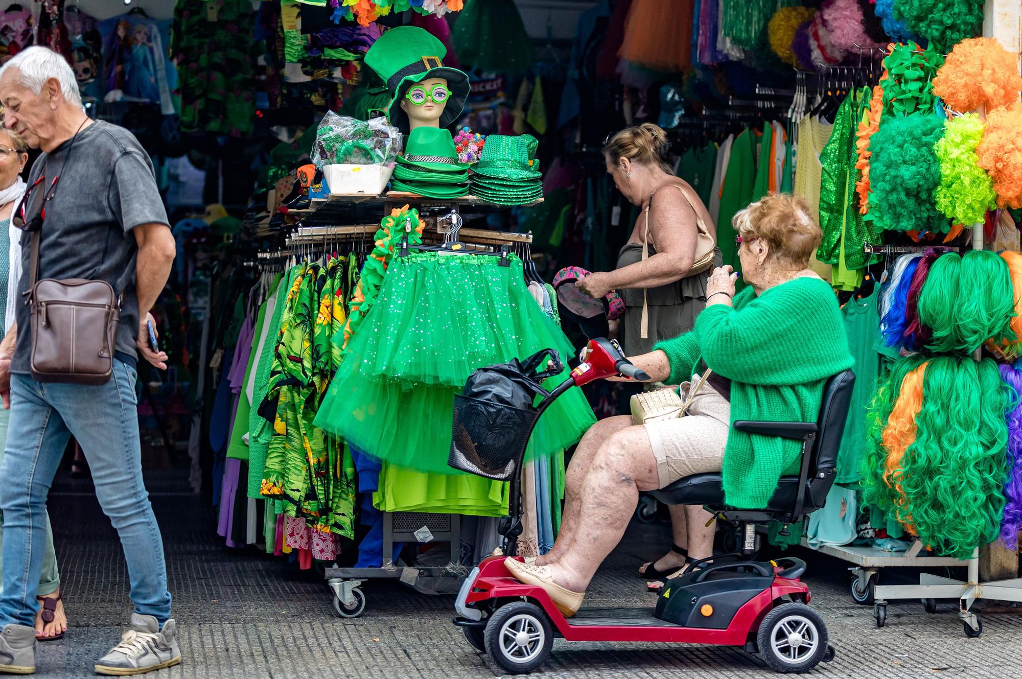 Saint Patrick llena de verde las calles de Benidorm