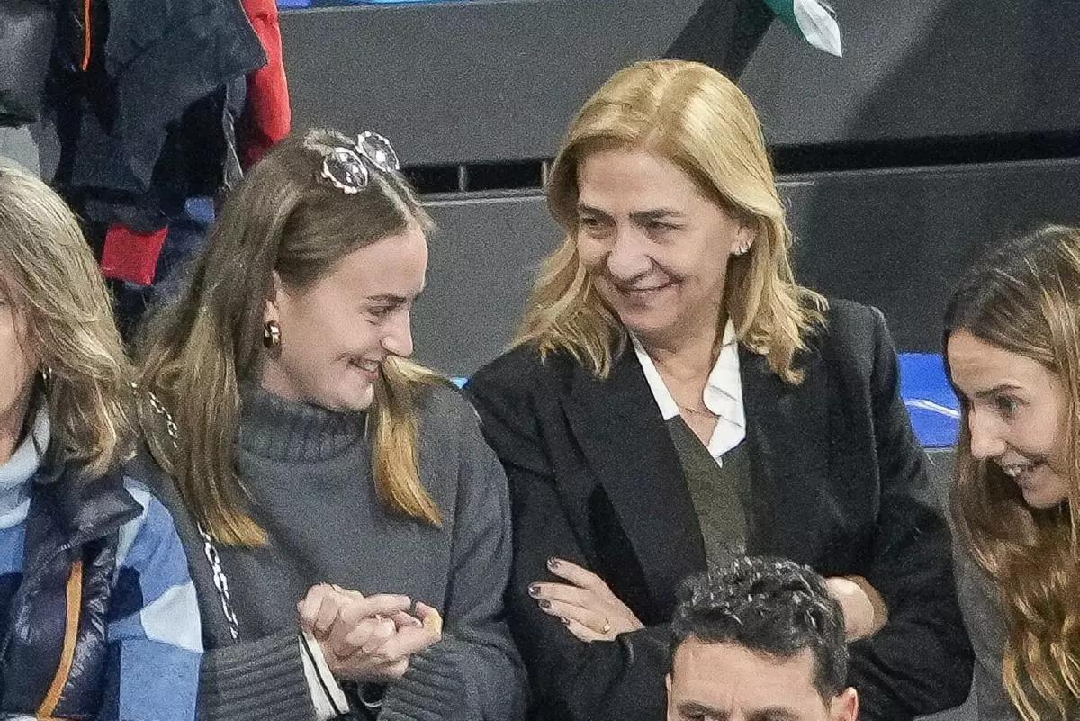La infanta Cristina y Johanna Zott apoyando a Pablo Urdangarín en su último partido.