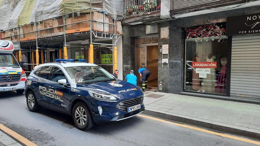 Dos detenidos tras una reyerta con arma blanca en un piso de Gijón: el herido es un hombre que mató a su novia en 2003