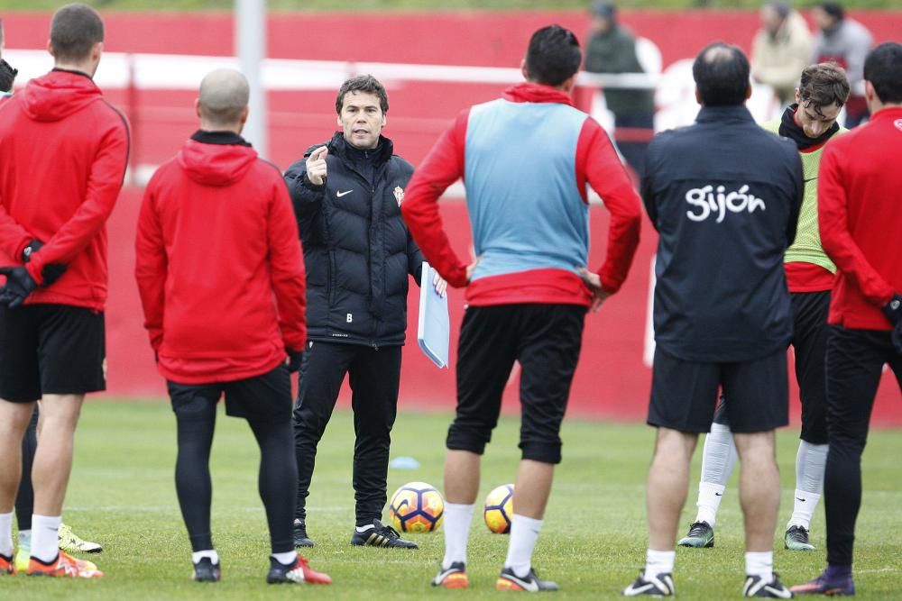 Rubi dirige su primer entrenamiento como técnico del Sporting