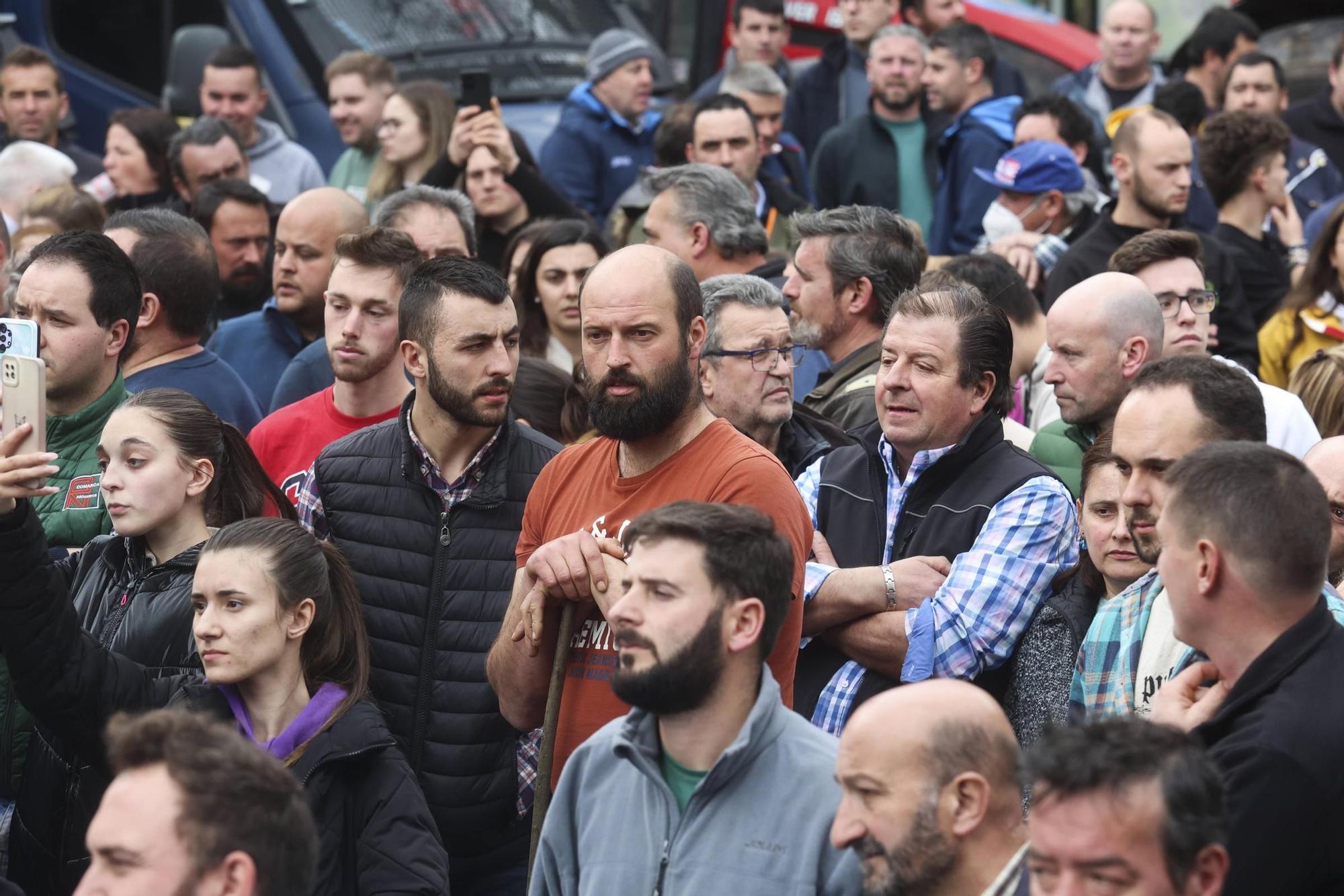 Así fue la protesta agrícola y ganadera convocada en Oviedo