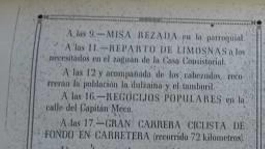 «Libros de Fiestas» de 1945 y 1949, donde aparece el Pregón.