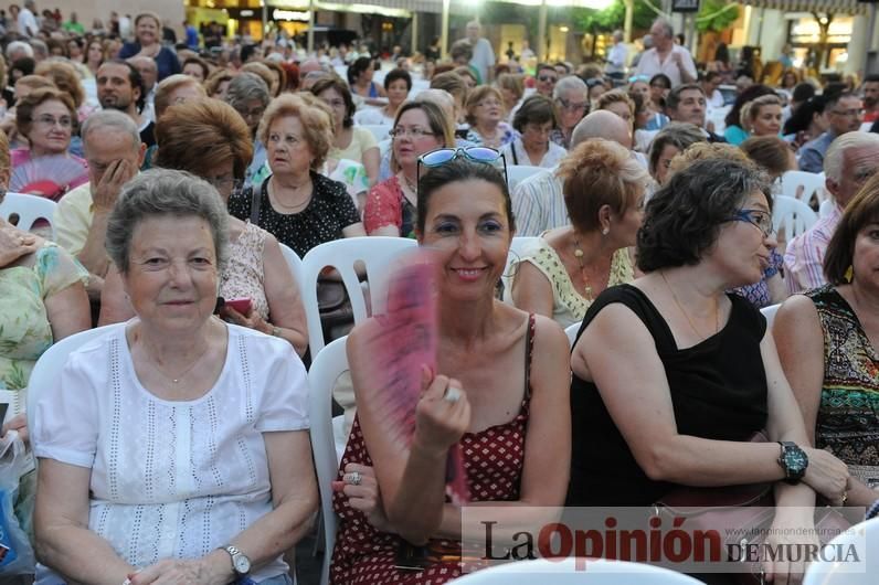 Se enciende la antorcha del folclore en Murcia