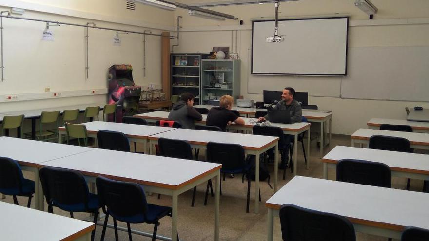 Una aula buida a l&#039;institut Lacetània de Manresa, en una vaga anterior |
