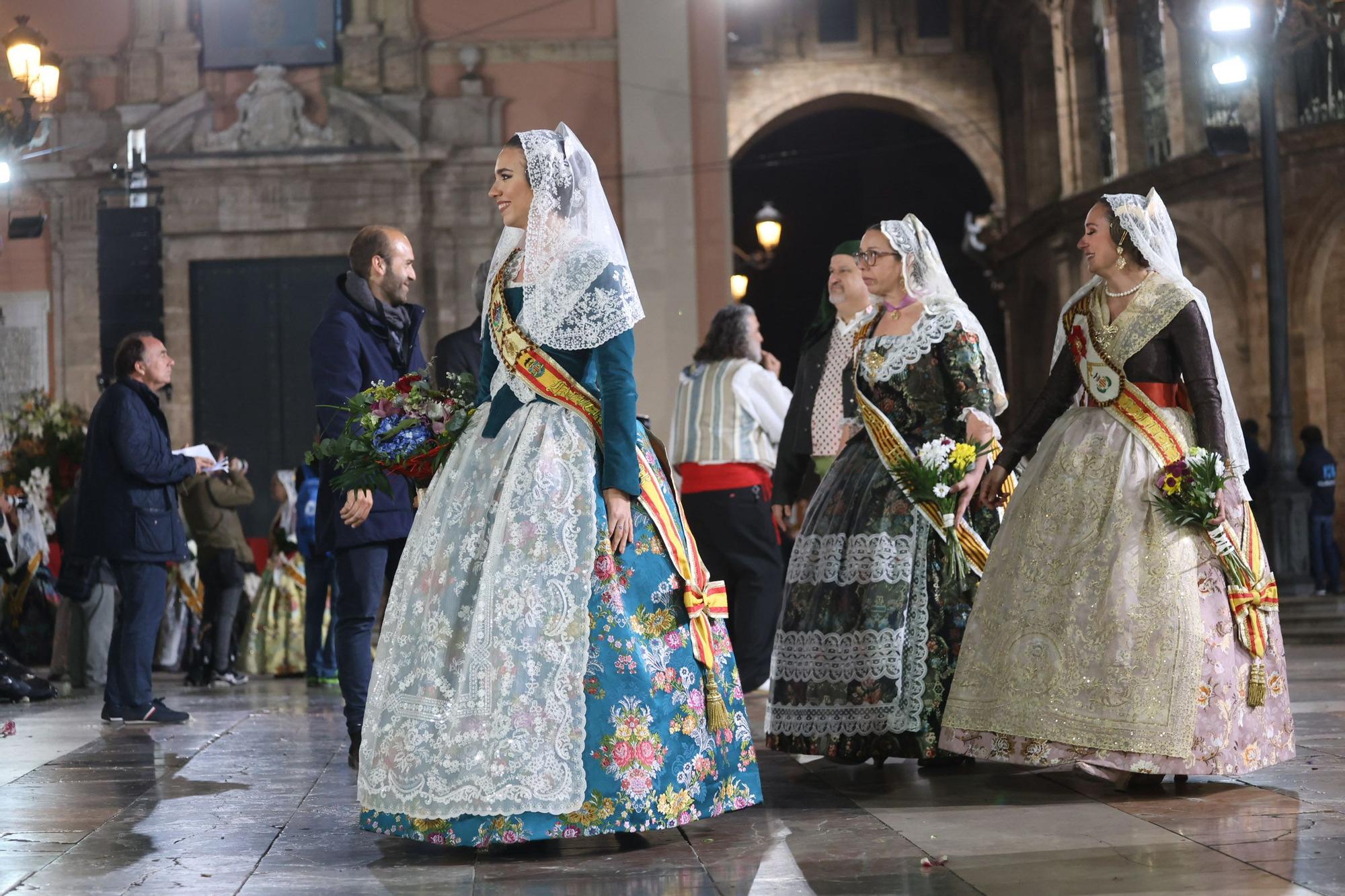 Búscate en el primer día de la Ofrenda en la calle San Vicente entre las 23 y las 24 horas