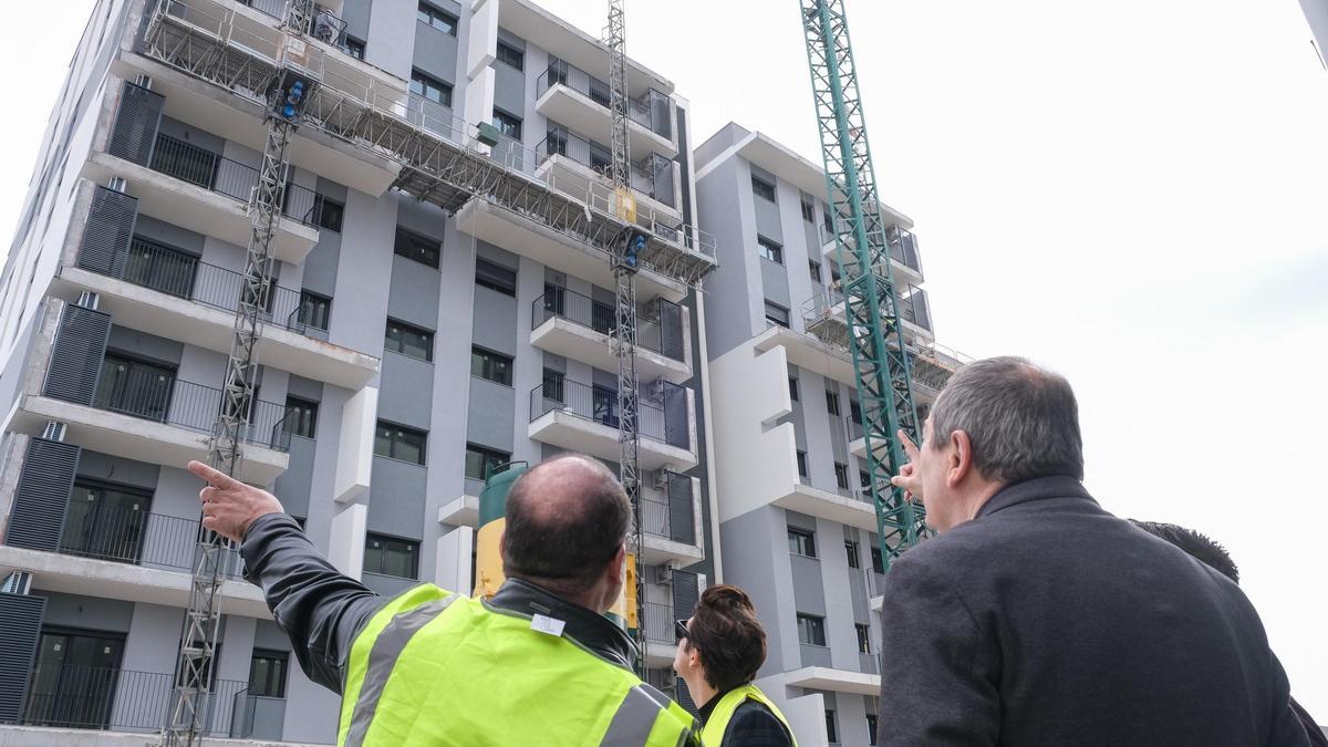 Cuarto edificio construido en el barrio de San Antón a través de Pimesa