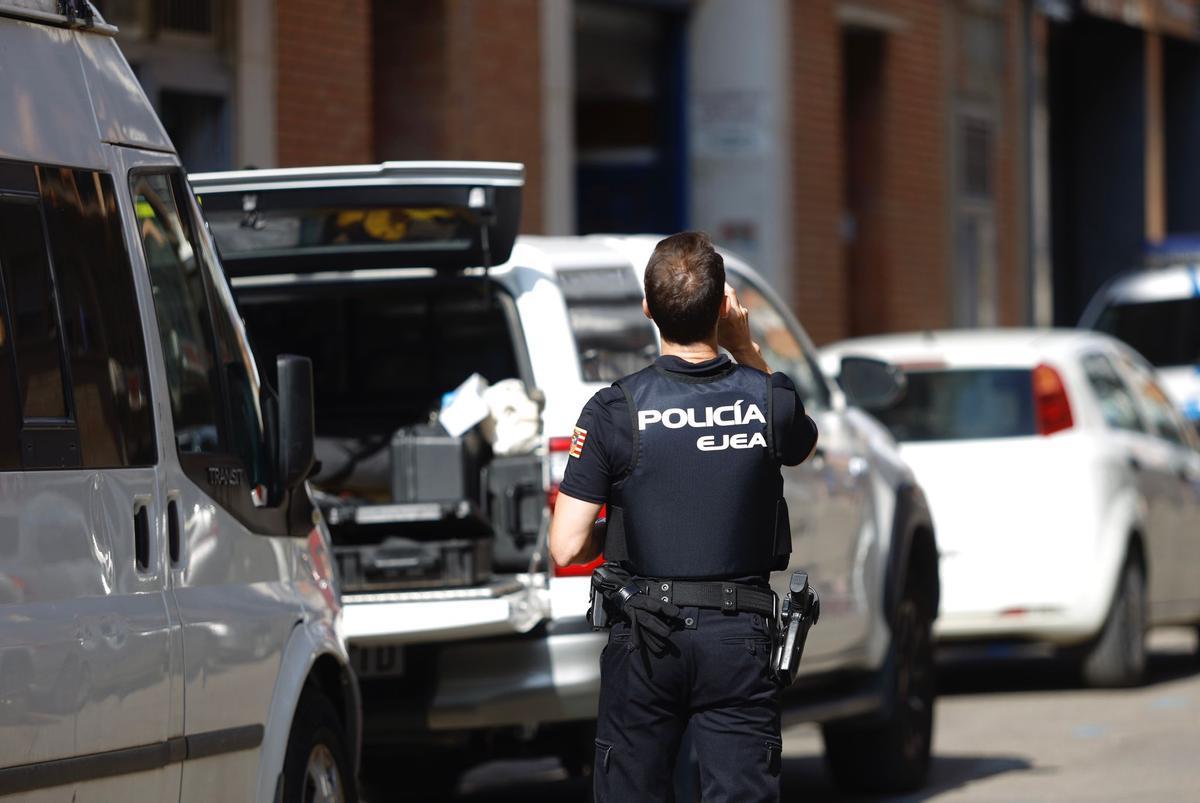 En imágenes | Conmoción en Ejea tras el asesinato de una mujer en un ...