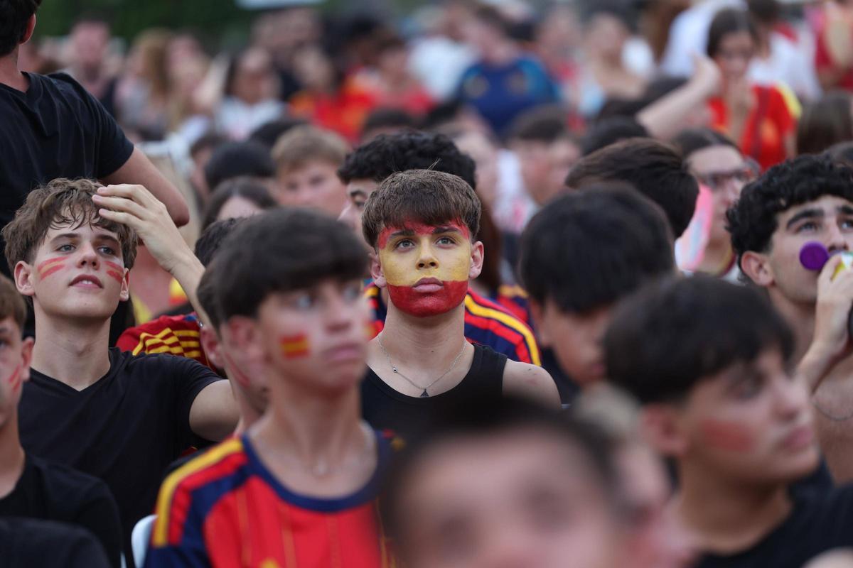 Galería: el ambiente del público durante la semifinal del Mundial entre España y Francia