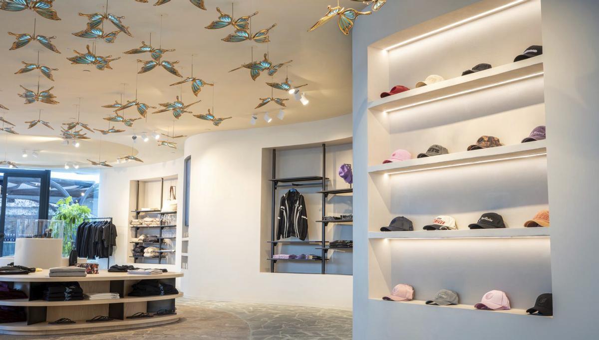 Inside the shop, fashion, designer items and exclusive pieces are all on display.