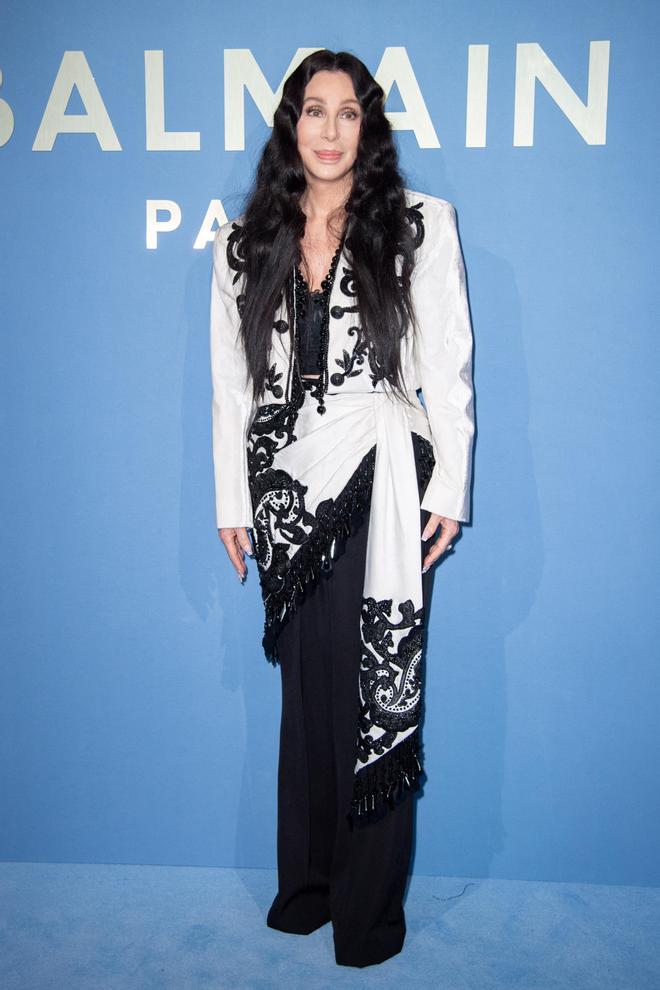 Cher, espectacular con su look con aires españoles