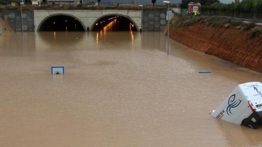 S&#039;eleven a quatre els morts pel temporal al sud-est d&#039;Espanya