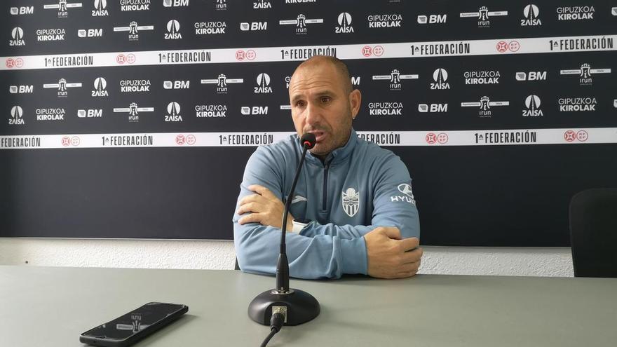 Tato, entrenador del Atlético Baleares: «Nos ha condicionado un error y la expulsión de Petcoff»