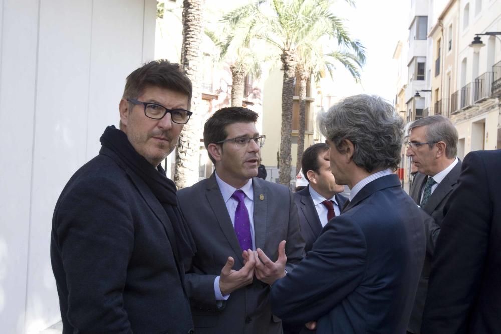 El president de la Generalitat, Ximo Puig, inaugura la nueva sede de Caixa Ontinyent