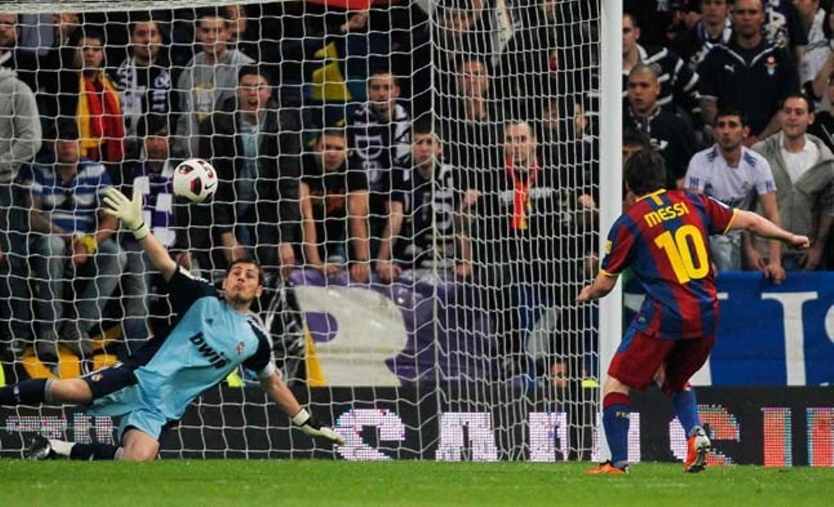 Golejador. Messi s’ha tret l’espina que tenia clavada després de disputar deu partits contra equips entrenats per José Mourinho i no aconseguir cap gol. L’argentí va batre Casillas de penal.
