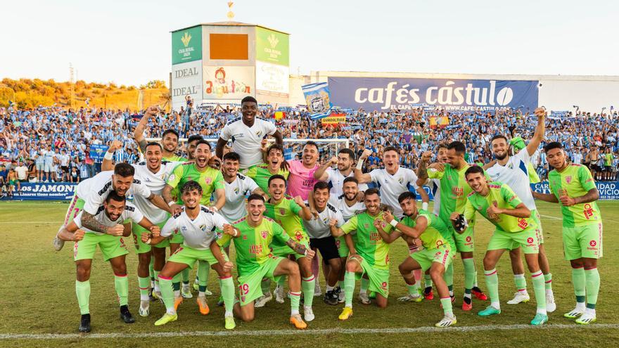 El Málaga CF cumple mientras otros de los ‘favoritos’ sufren