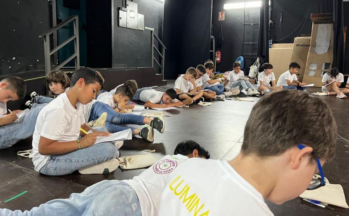 No Teatro Principal, na preparación da ópera do ano pasado.