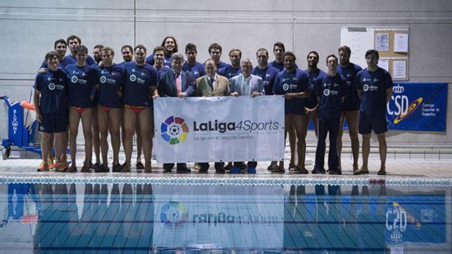 Cardenal, Tebas y Cardena con la selección de waterpolo.