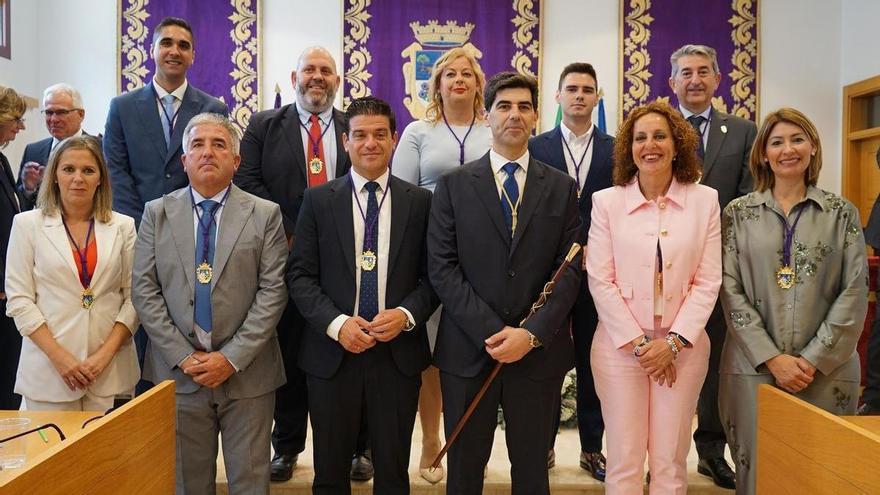 Francisco Santos presenta un equipo de gobierno en Coín compuesto por cuatro mujeres y siete hombres