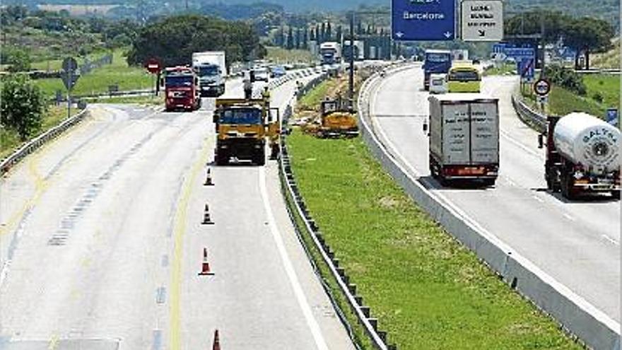 Els treballs prelimiars per al tram Maçanet-la Jonquera, el juny passat. A l&#039;agost, l&#039;empresa es va retirar.