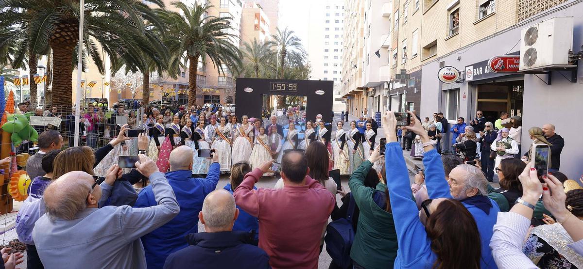 Falla World Record dedicada al Maratón Valencia Trinidad Alfonso Zurich