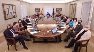 Las tareas pendientes del primer Gobierno de coalición en el ecuador de la legislatura