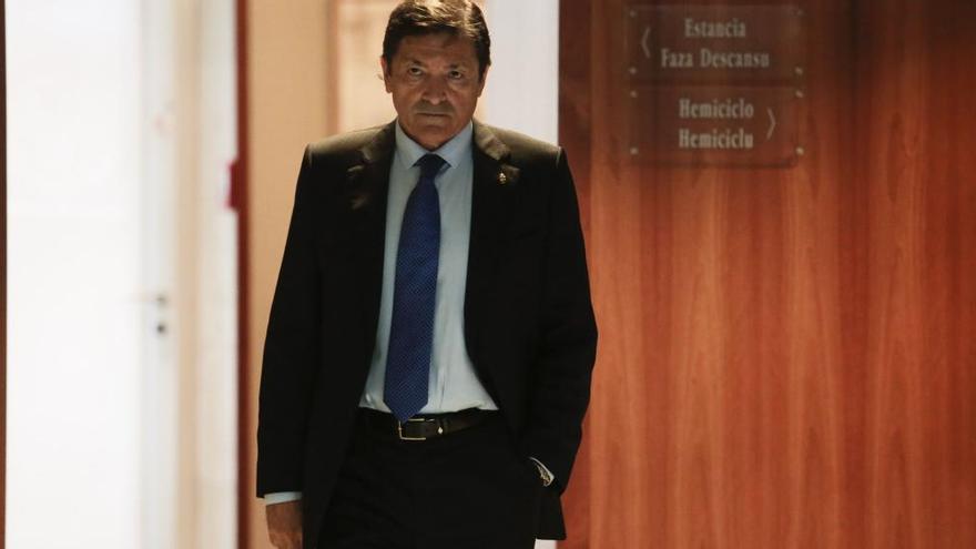 Jvier Fernández mostró su disgusto a Alcoa por el cierre