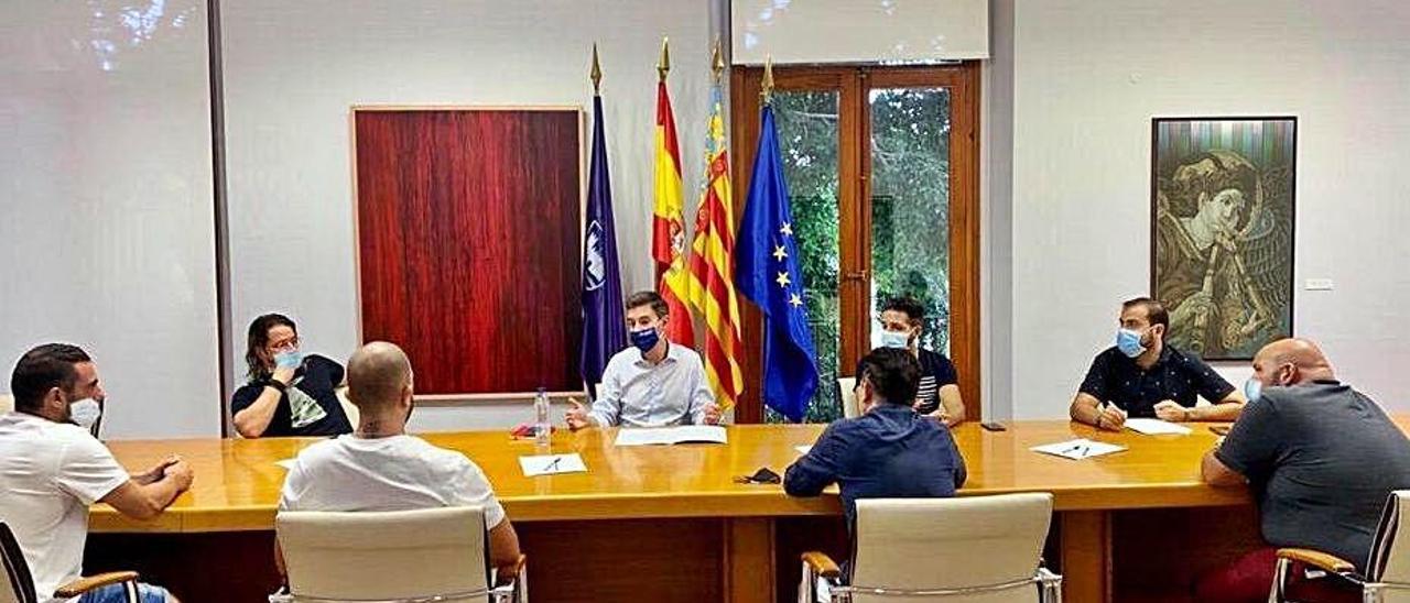 La reunión del PP con el sector del espectáculo de Gandia