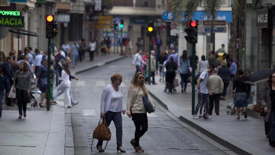 Elche encarga un estudio para reordenar el tráfico una vez que peatonalice la Corredora