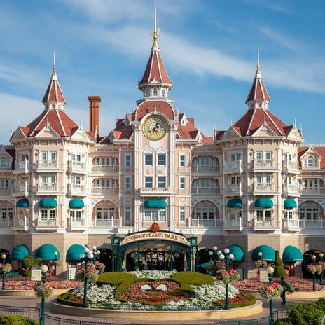 Te enseñamos en exclusiva el Disneyland Hotel, la esperada reapertura de Disneyland Paris