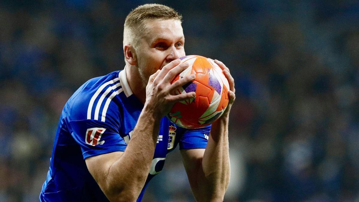 Alemão, durante un Real Oviedo-Racing de Ferrol