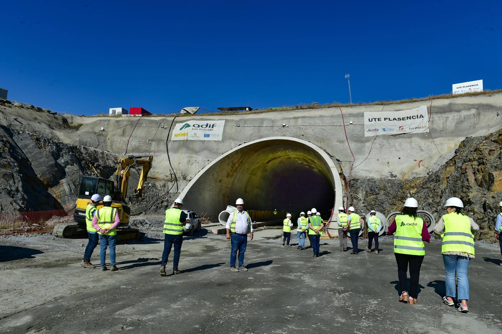 FOTOGALERÍA | El impresionante túnel de 1.500 metros que traerá el AVE a Cácers
