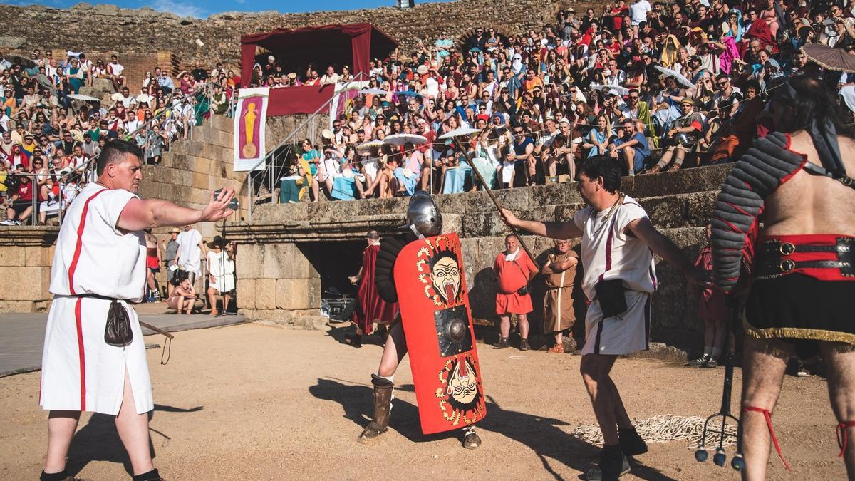 Espectáculo de gladiatura, en el Anfiteatro Romano de Mérida.