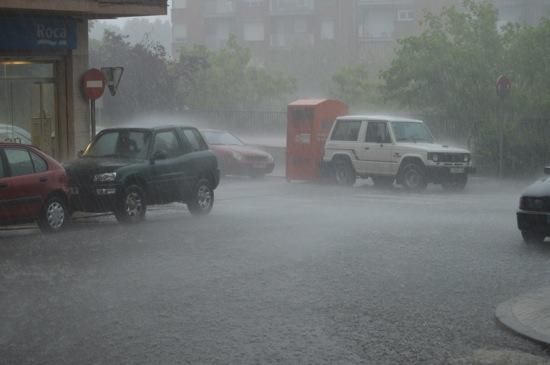 Aiguat a Berga, dimarts 16 a la tarda