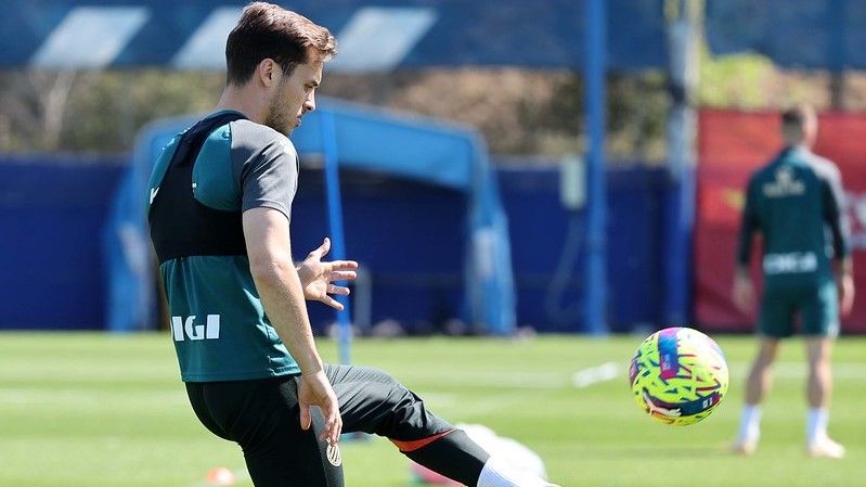 Brian Oliván, en el entrenamiento de este martes del Espanyol.