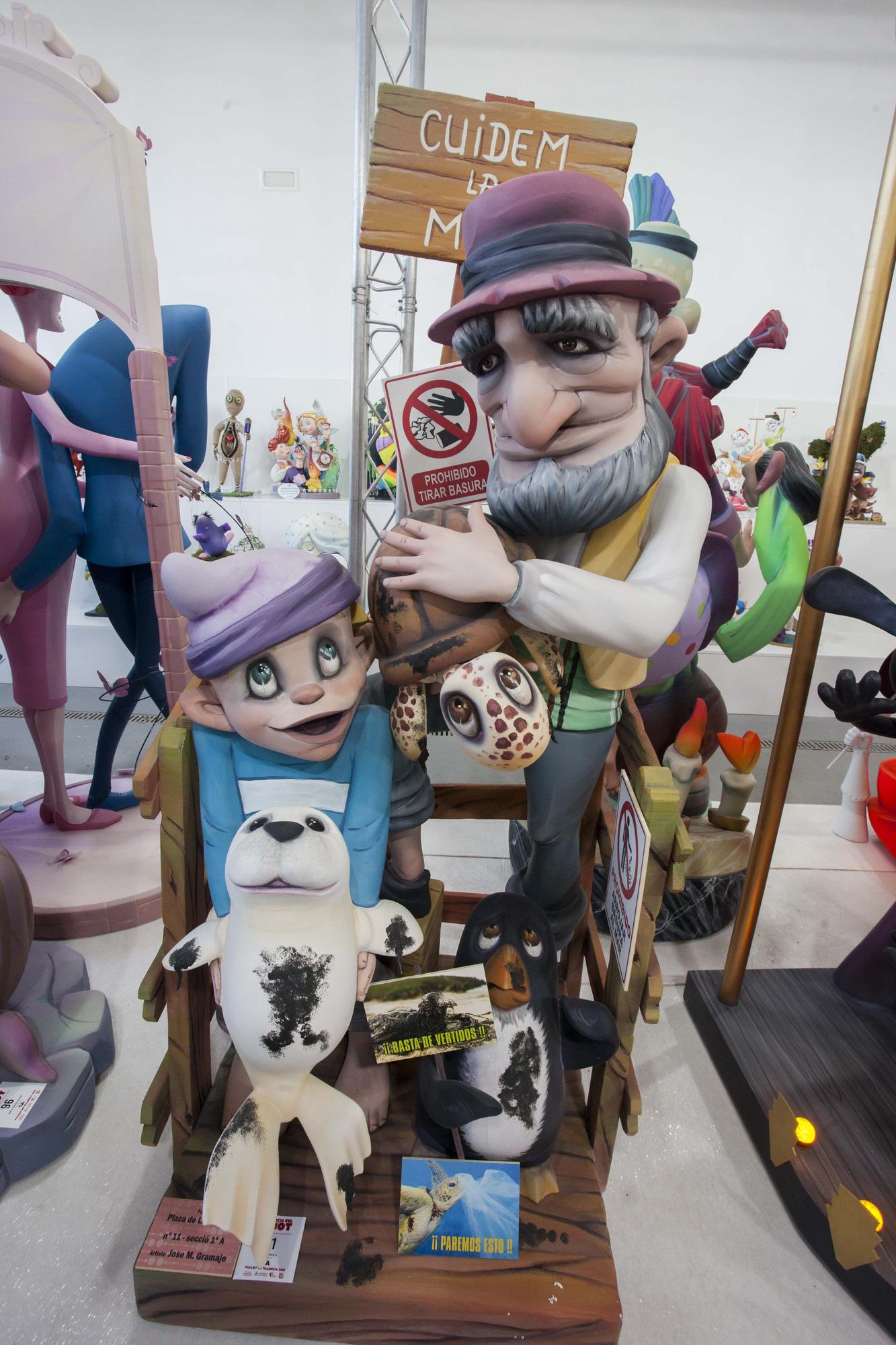 Fallas 2021. La actualidad en una Exposición del Ninot de dos años