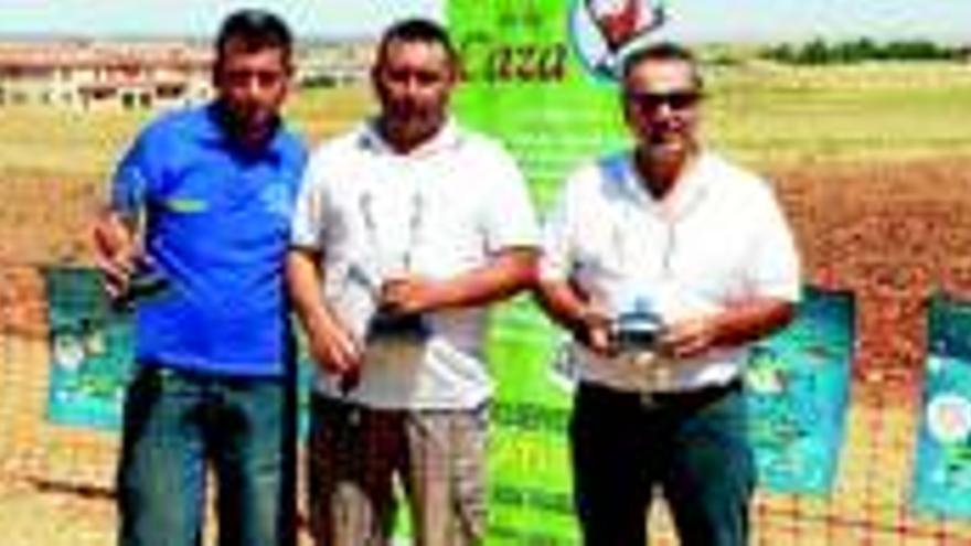 Primer campeonato regional de codorniz lanzada