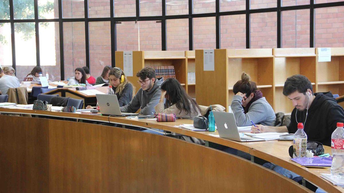 La solicitud de las becas ya tiene abierto el plazo para solicitarlas.