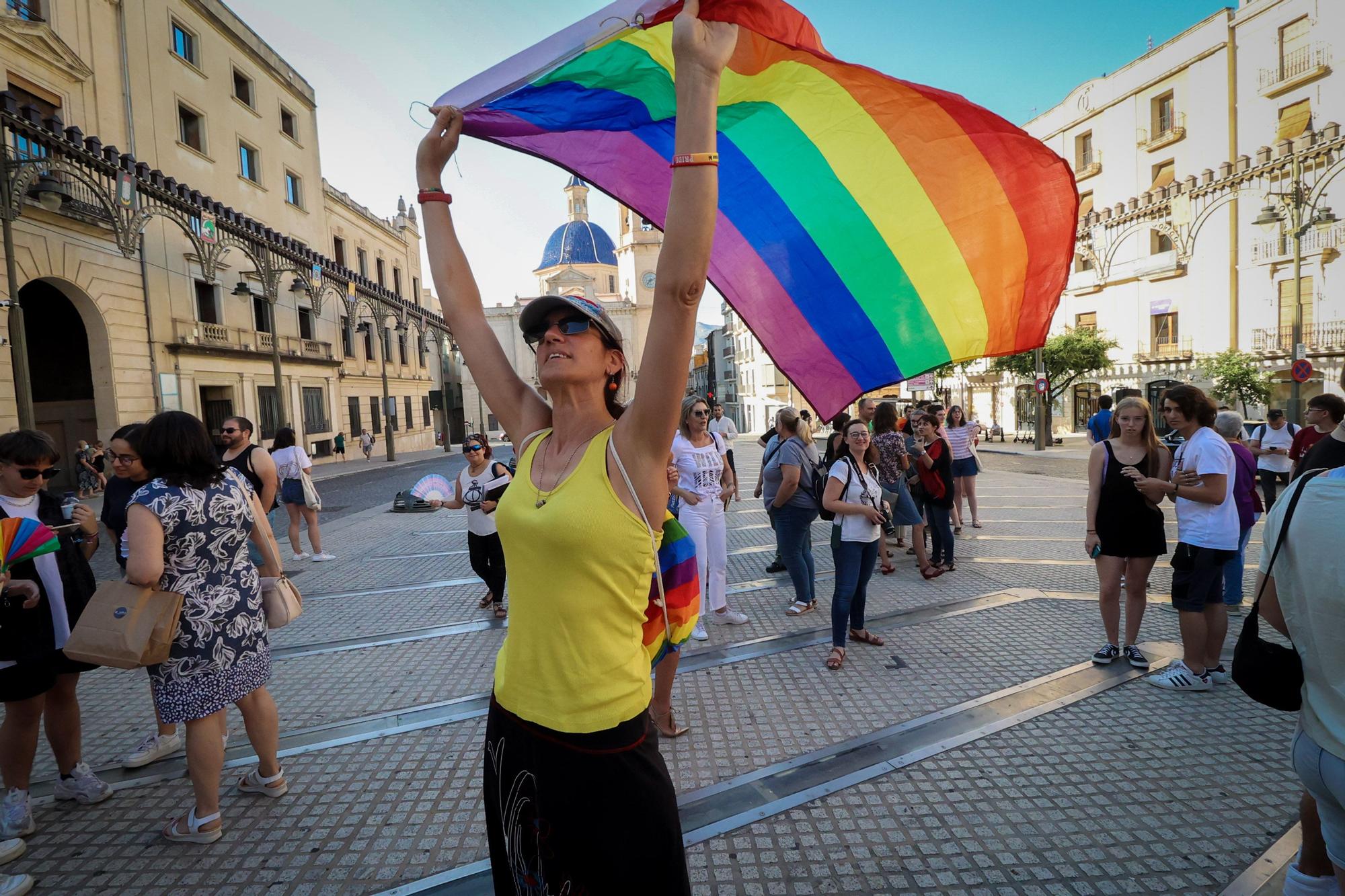 Alcoy reivindica a las personas trans en el Día del Orgullo