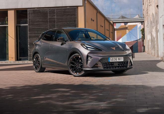 El Cupra Raval gana en mayo y arranca la votación de junio con Jaecoo 5 SHS, Peugeot 408 y Volkswagen ID. Polo