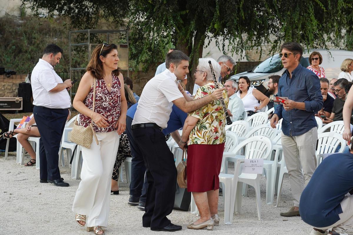 Así fue el histórico homenaje al maestro Ferrero con más de 300 músicos en Ontinyent Así fue el histórico homenaje al maestro Ferrero con más de 300 músicos en Ontinyent