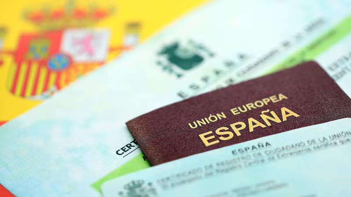 Los aeropuertos de Sevilla, Tenerife y Bilbao bloquearán el ingreso y salida a quienes posterguen la renovación de su pasaporte