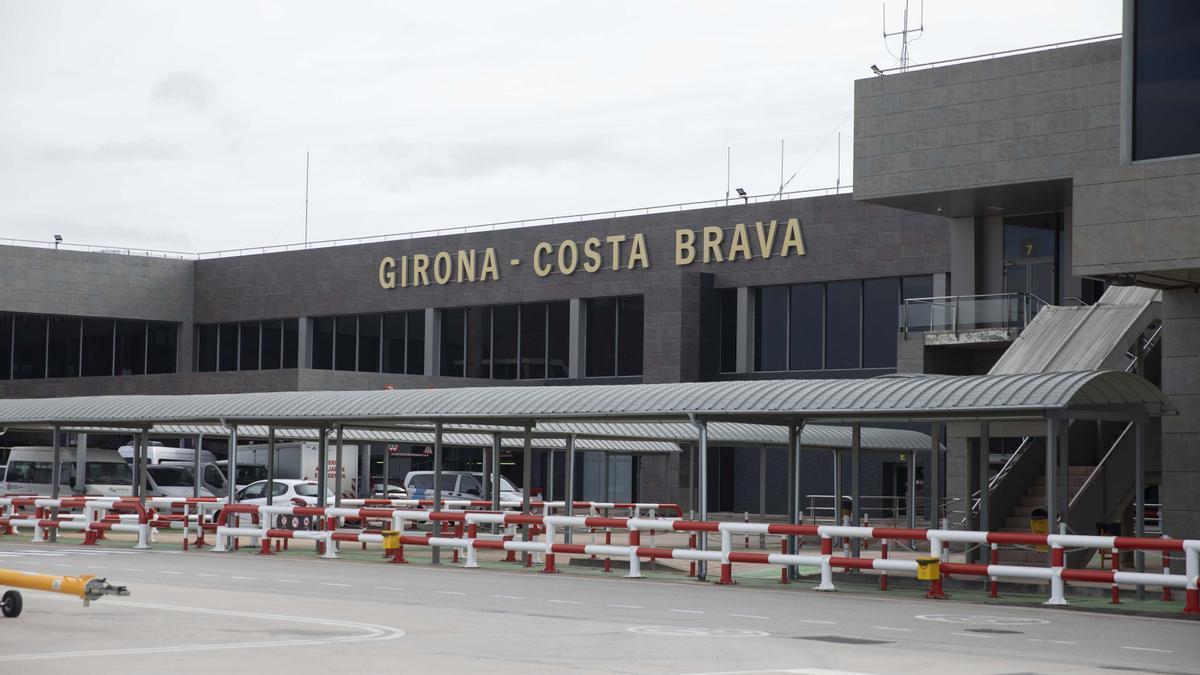 Imatges de l'aeroport de Girona