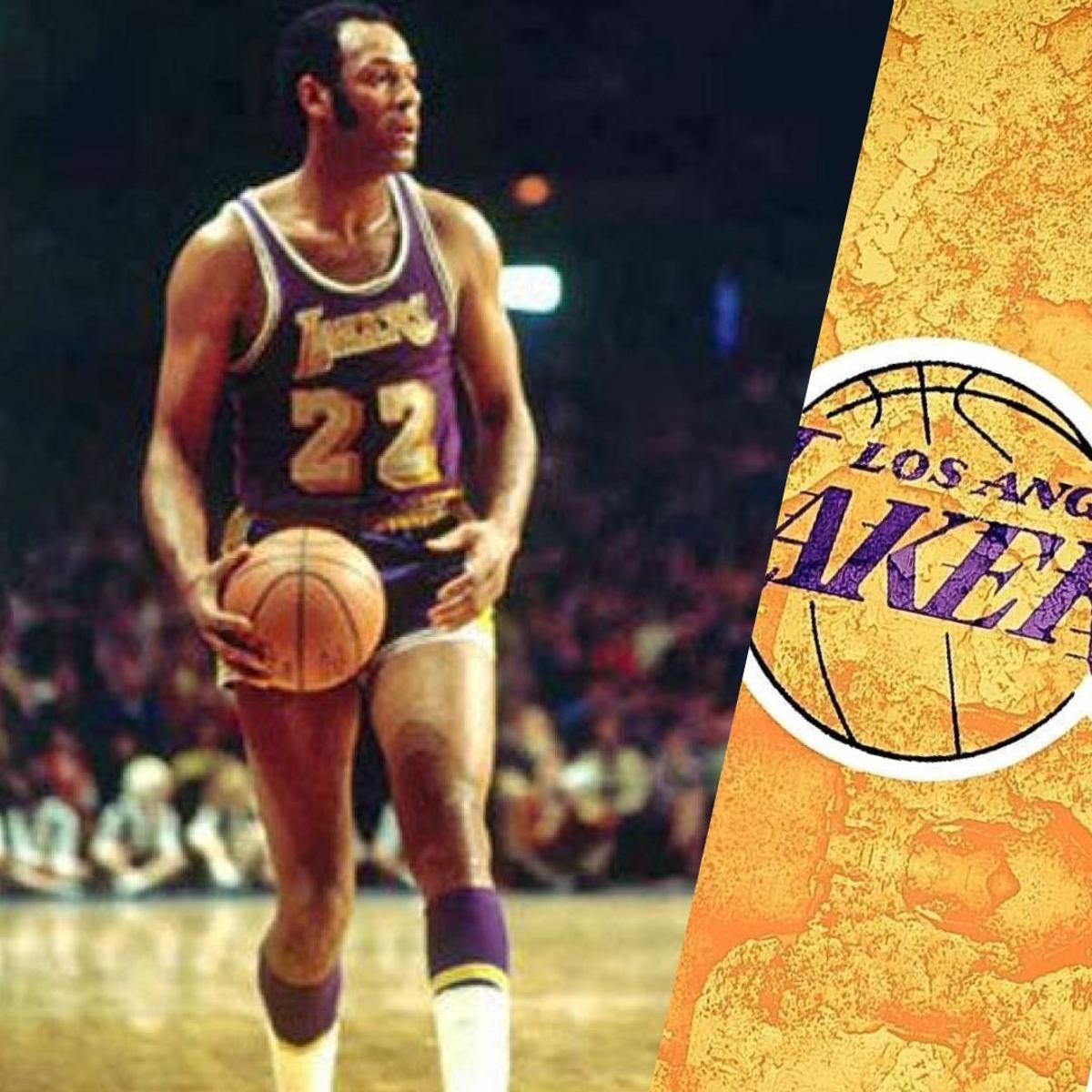 Elgin Baylor, que estuvo desde 1960 hasta 1971 en la franquicia, tiene el dorsal 22 retirado.
