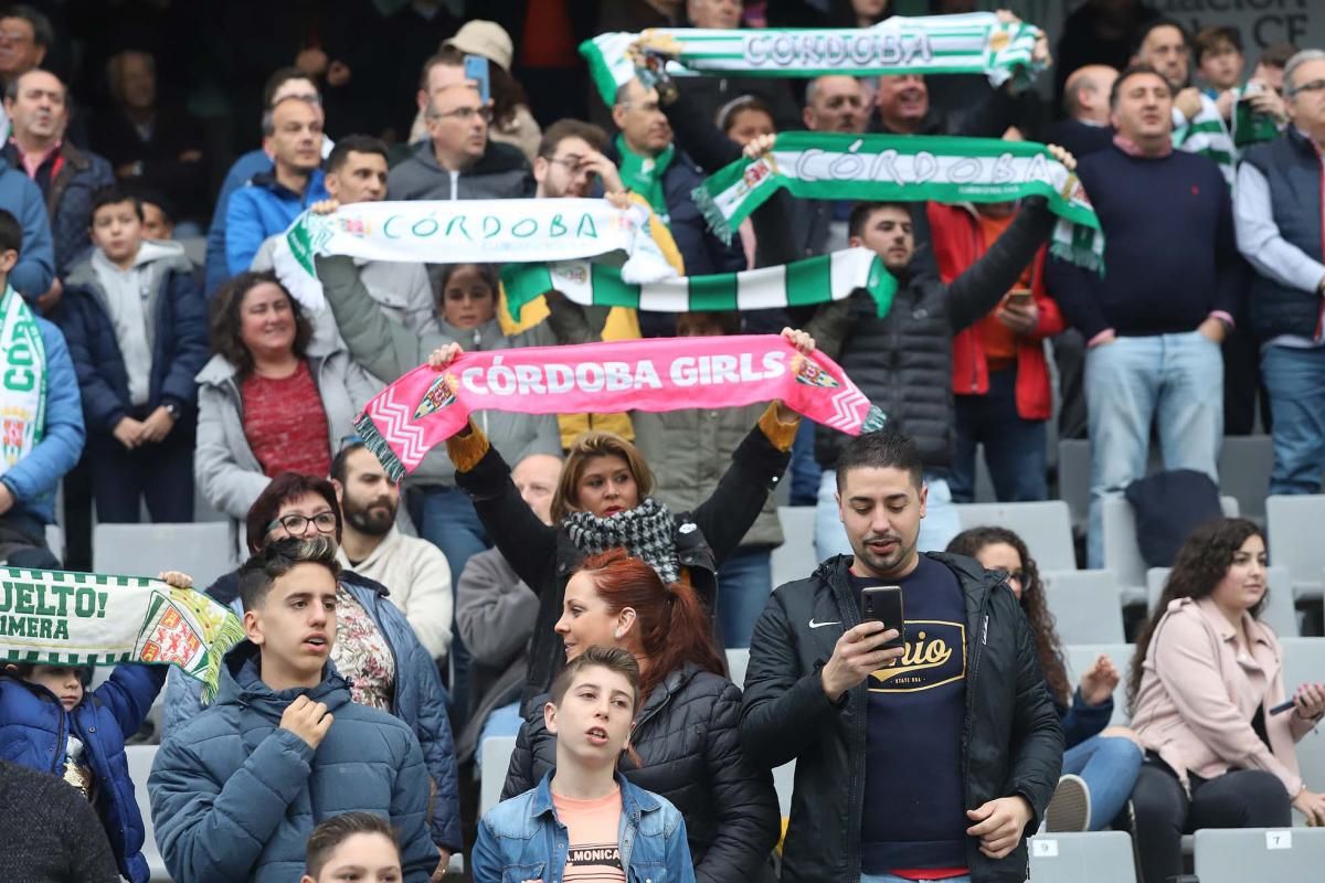 Los aficionados en el Arcángel