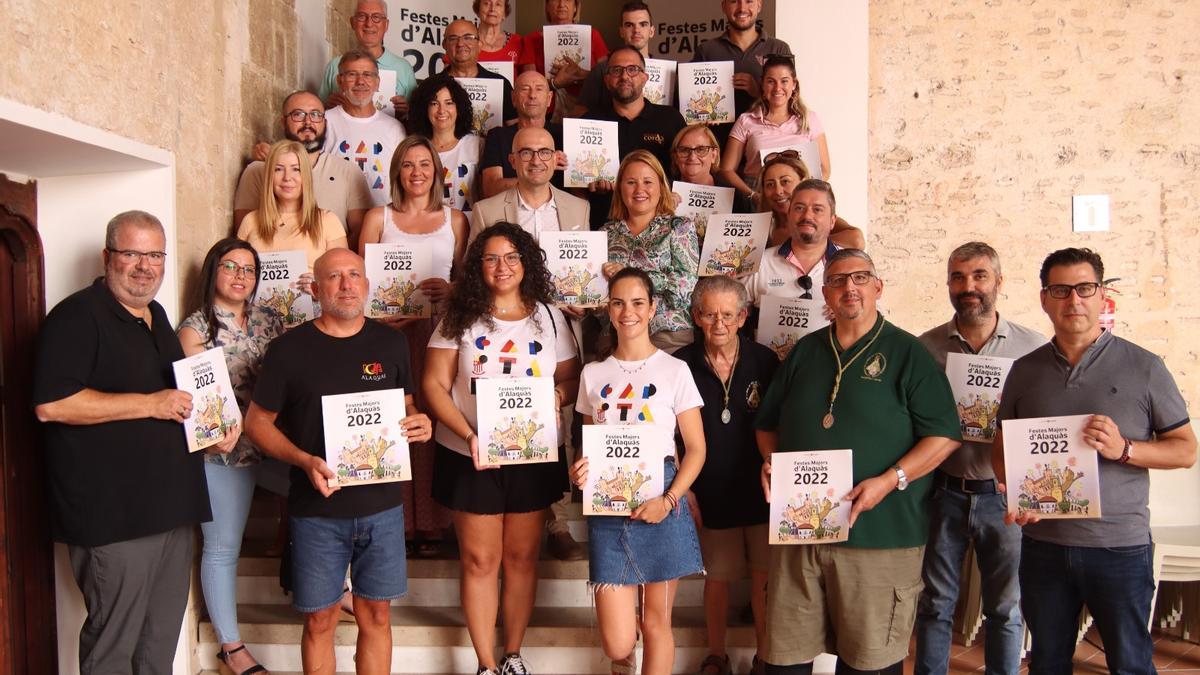 Els representants dels col·lectius que participen a les Festes Majors.